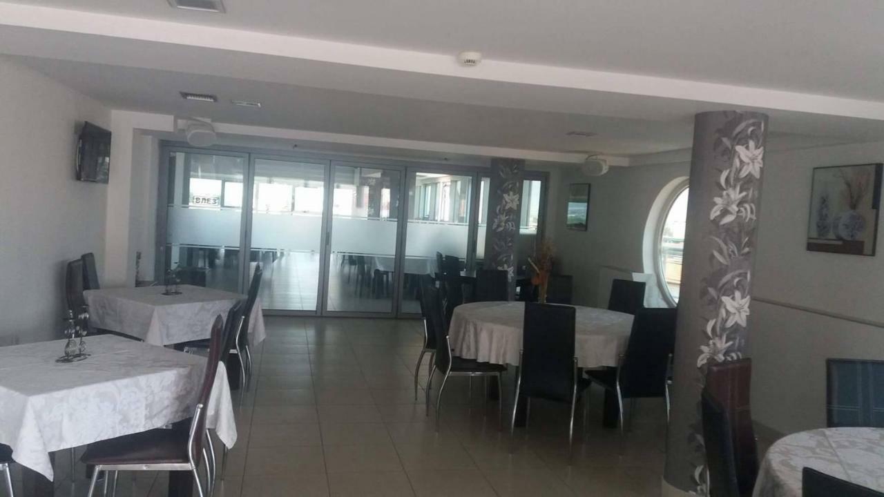 Esperanto Hotel Strumica Luaran gambar